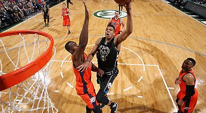 Στο Top 10 των καρφωμάτων για το 2016 ο Γιάνναρος!