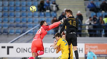 Ο Πέκχαρτ… βάζει τα γυαλιά στους φορ της ΑΕΚ