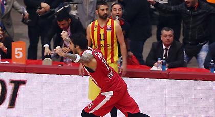Η Ευρωλίγκα θυμήθηκε το τρομερό buzzer beater του Πρίντεζη με την Μπάρτσα (video)