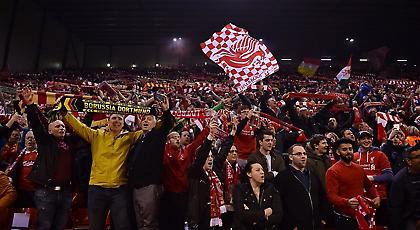 Τραγούδησαν μαζί και ανακηρύχθηκαν κορυφαίοι οπαδοί του 2016! (video)