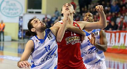 Παίζει με Μπαρτσελόνα ο Μιλουτίνοφ