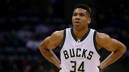 Συνεχίζουν να μιλούν… ελληνικά οι Μπακς για χάρη του Αντετοκούνμπο