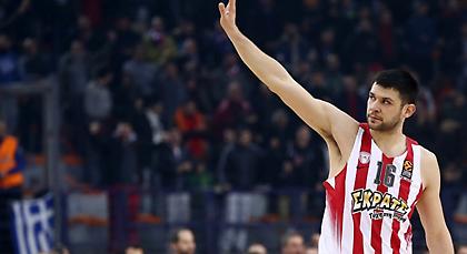 Παπανικολάου: «Κοιτάμε την ομάδα μας και όχι τους άλλους»