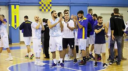 Άνετες νίκες για Αίολο και Μαχητές