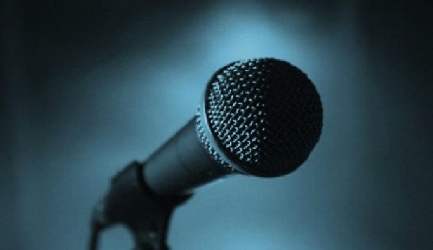 Διαζύγιο για πασίγνωστο Έλληνα τραγουδιστή – Ο… λευκός γάμος και το τρίτο πρόσωπο!