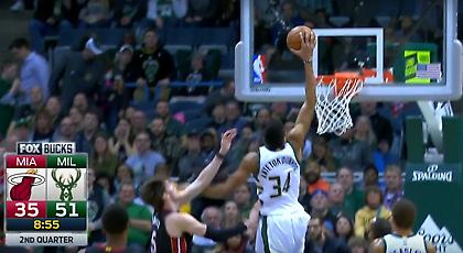 Γιάννης εις διπλούν στο Top 10 (video)