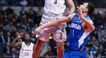 Μόνος του… πάλευε ο εκπληκτικός Μαυροκεφαλίδης!