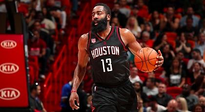 Ένας «μούσιας» δεν φέρνει την... άνοιξη!