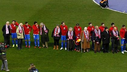 Η συγκλονιστική έκπληξη της Ατλέτικο στους γηραιότερους φιλάθλους της (vid)