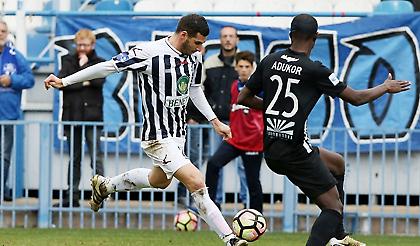 Αρνείται να χάσει ο Απόλλων!