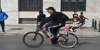 Ο δήμος Αθηναίων ζητά τη γνώμη των πολιτών για το ποδήλατο στην πόλη