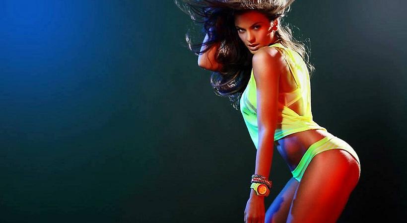 Η πιο σέξι Σέρβα τραγουδίστρια τα έχει… όλα!