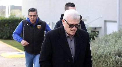 Αν ασχολείσαι με τον Χιμένεθ, χάνεις το δάσος