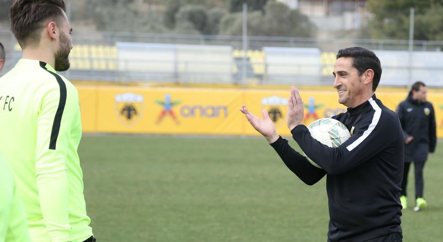 Χιμένεθ: «Σιγά-σιγά θα αλλάξουμε αγωνιστικά και όχι μόνο»