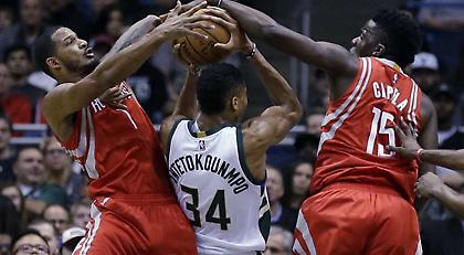 Χιούστον, έχεις πρόβλημα και το λένε… Γιάννη! (video)