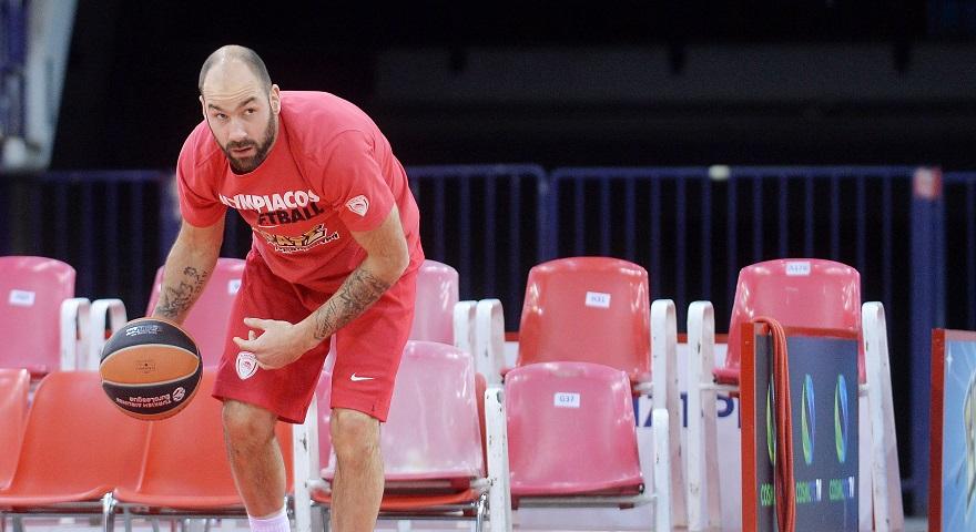 Η παρεξήγηση με τις φανέλες του Σπανούλη