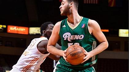 Τρομερός Παπαγιάννης στο NBDL (video)