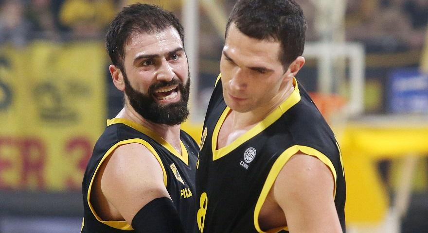 Εκτός τρία βασικά… χαρτιά για την ΑΕΚ