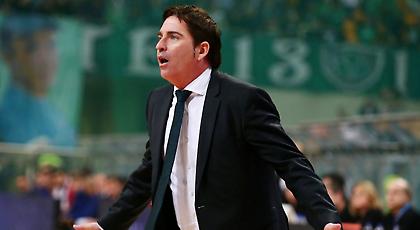 Πασκουάλ: «Παίξαμε κακή άμυνα στην αρχή και στο τέλος»