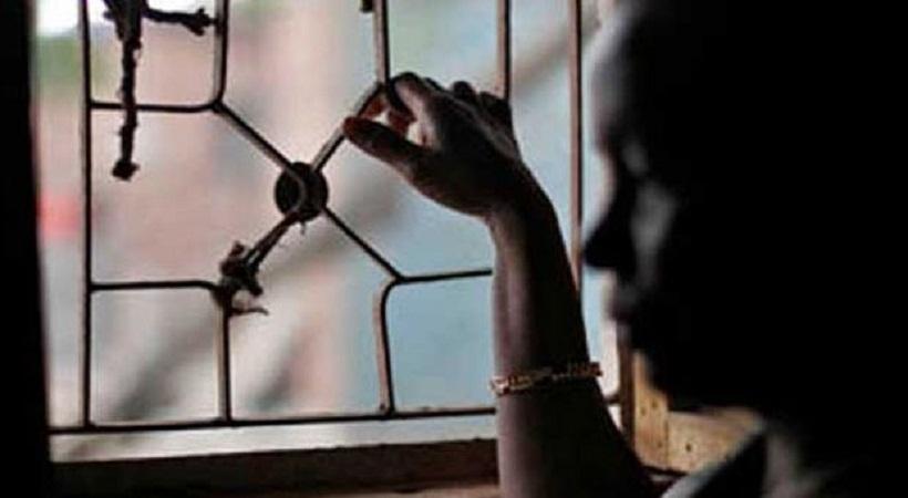 Ρωσία: Η Κρατική Δούμα ελάφρυνε την ποινή για ενδοοικογενειακή βία