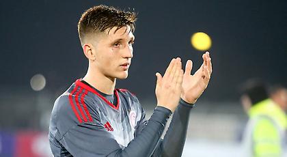 Τον βγάζει ασπροπρόσωπο, ο πιο μικρός