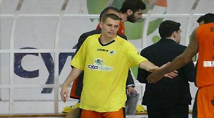 Αυτά δεν γίνονται: Παίκτης έφυγε στο ημίχρονο για να πάει στη μονάδα του