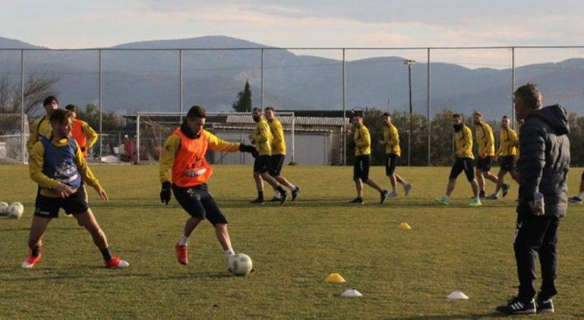 Τρεις απουσίες για Χάβο