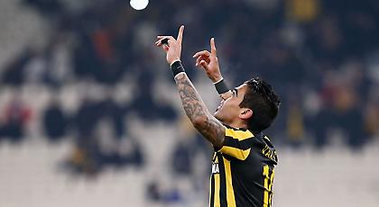 Αφού κέρασε δις, σκόραρε ο Βάργκας (video)