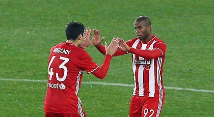 Τα άσφαιρα πρώτα ημίχρονα στο «Καραϊσκάκη»