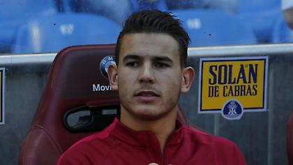 Πλάκωσε στο ξύλο την φίλη του ο Λούκας Ερνάντες!