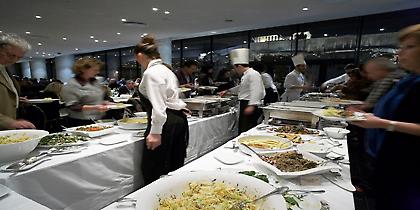 Τσικνοπέμπτη στο εστιατόριο του Μουσείου Ακρόπολης