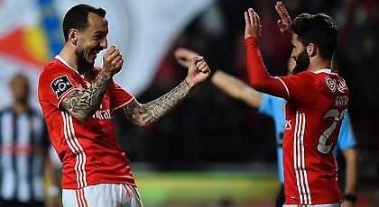 Σκόραρε ο Μήτρογλου, «καθάρισε» ο Ζόνας για την Μπενφίκα