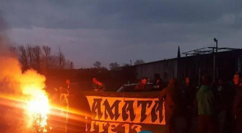 Οπαδοί του Παναθηναϊκού έκλεισαν την εθνική και αποθέωσαν τον Εξάστερο! (video)