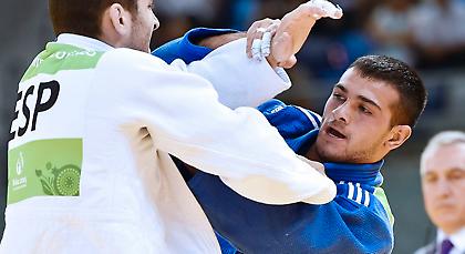 «Κύριε Υφυπουργέ, μάς συμπεριφέρονται σαν σκουπίδια»