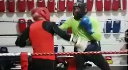 Ο ΜακΓκρέγκορ προετοιμάζεται για τον Μέιγουέδερ (video)