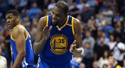 Οι αποδοκιμασίες στον Ντουράντ (video)