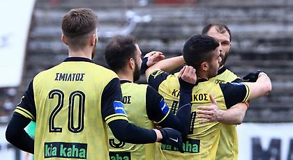 Βαθιά ανάσα για Αναγέννηση, «κόλλησαν» σε Αιγίνιο και Καλλιθέα