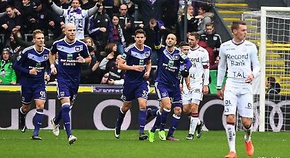 Πήρε το ντέρμπι και... έκλεισε στόματα η Άντερλεχτ