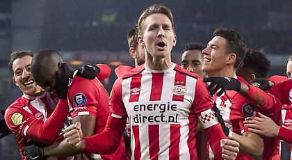 To 2017 δεν χάνουν Άγιαξ και Αϊντχόφεν