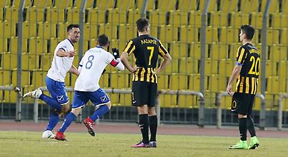 Βλέπει ΑΕΚ και… αφηνιάζει ο Περόνε!