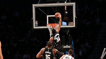 Στο πούλμαν του All Star Game το πρόσωπο του Αντετοκούνμπο (pic)