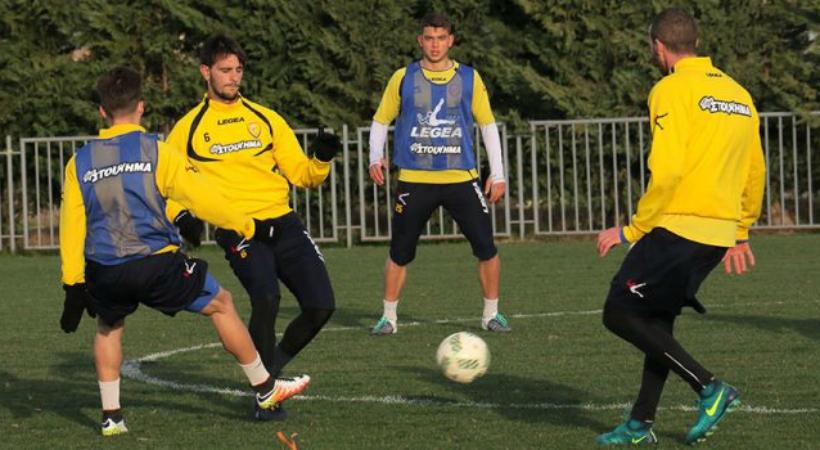 Πάλι μόνος του ο Λόπες