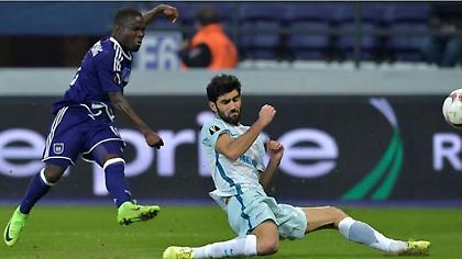 Ο Ατσεαμπόννγκ νίκησε μόνος του τη Ζενίτ