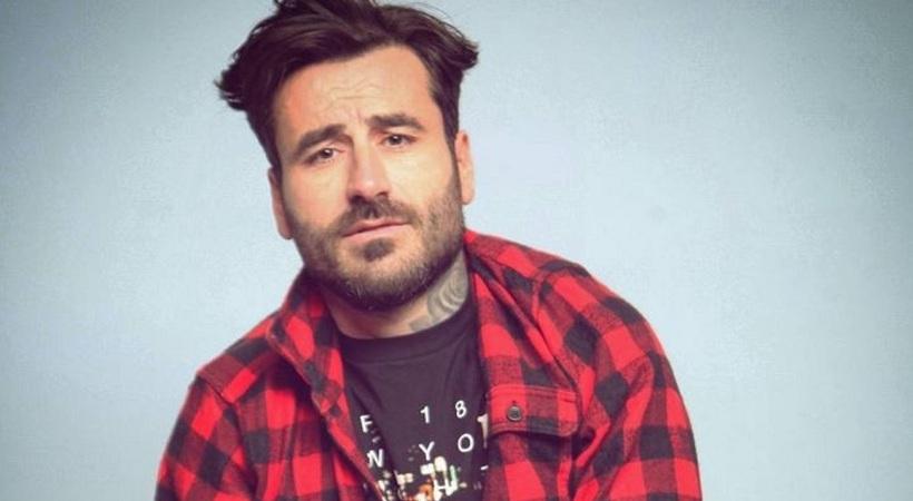 Ο Μαυρίδης κατέβασε το post για την κατάργηση της Τσικνοπέμπτης και ανέβασε άλλο που τα χώνει