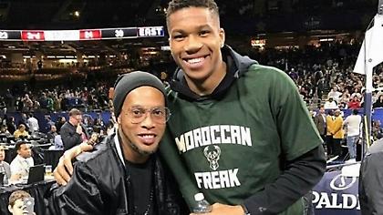 Με τον Ροναλντίνιο φωτογραφήθηκε ο Giannis! (pics)