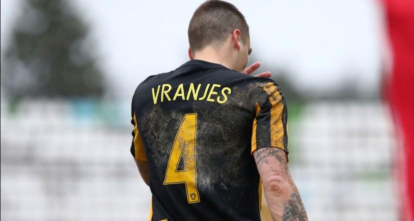 Τα είπε με Μαϊστόροβιτς και κατέβασε την φωτογραφία ο Βράνιες!