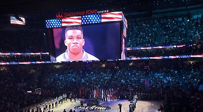 Μπήκε αγριεμένος στο All Star Game ο Γιάννης! (video)