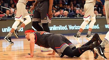 Ντουράντ: «Κι εγώ θα ξάπλωνα για να καρφώσει ο Γιάννης» (video)