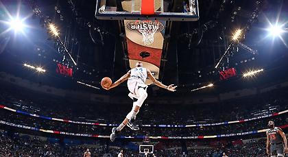 Λεμπρόν: «Ο Γιάννης θα παίξει σε πολλά ακόμη All Star Game» (video)