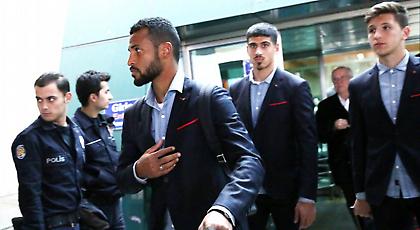 Η άφιξη του Ολυμπιακού στην Τουρκία (pics)